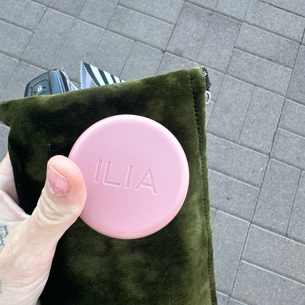 ILIA soft focus blurring blush